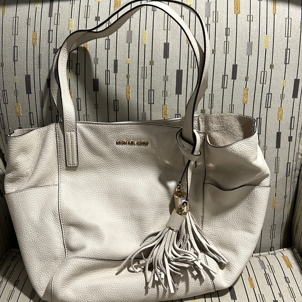 Large Michael Kors bag, used and stored